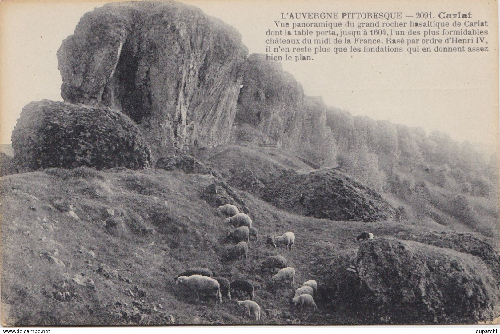 CARLAT Vue Panoramique Du Grand Rocher Basaltique - Carlat