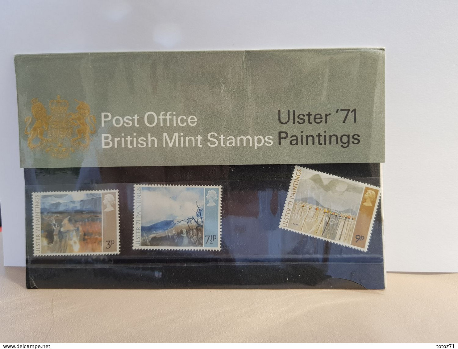 ( B-03 )  Post Office - Universal Mail Stamps