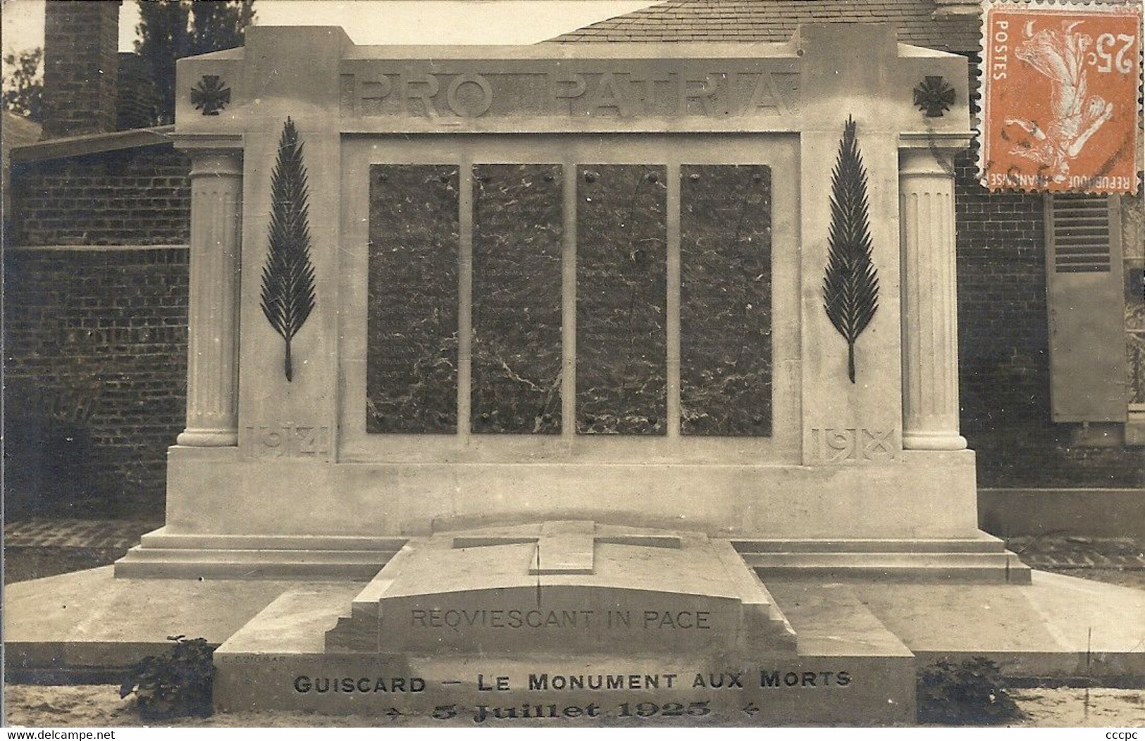 CPA Guiscard Le Monument Aux Morts Carte Photo - Guiscard