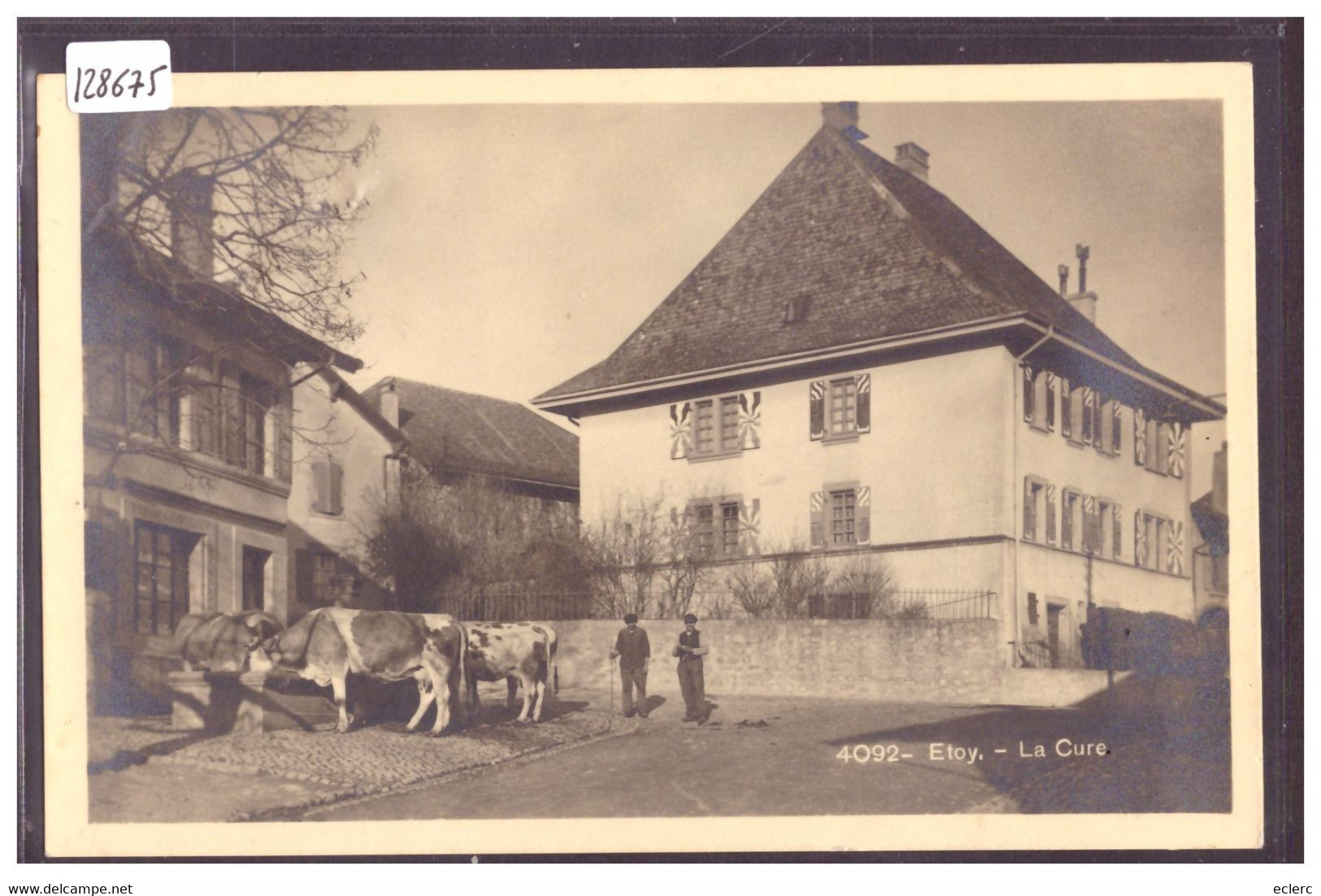 DISTRICT DE MORGES - ETOY - LA CURE - B ( PETIT ACCROC A DROITE VERS L'ARBRE DANS LE CIEL ) - Étoy