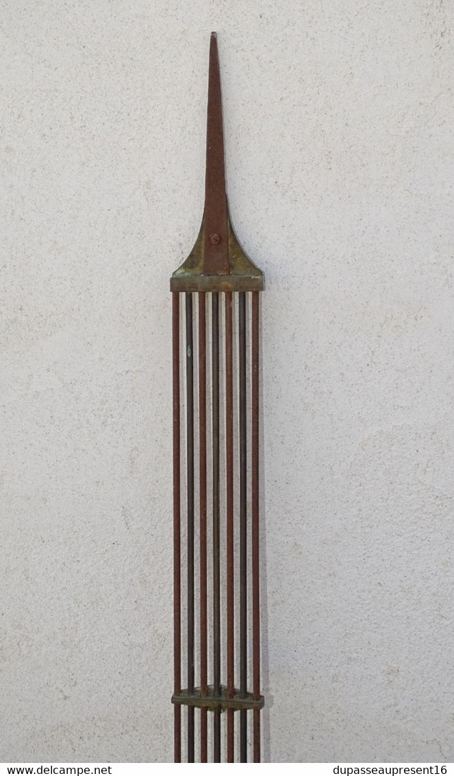 ANCIEN  BALANCIER LYRE LAITON pour MOUVEMENT PENDULE HORLOGE COMTOISE XIXe jus de grenier