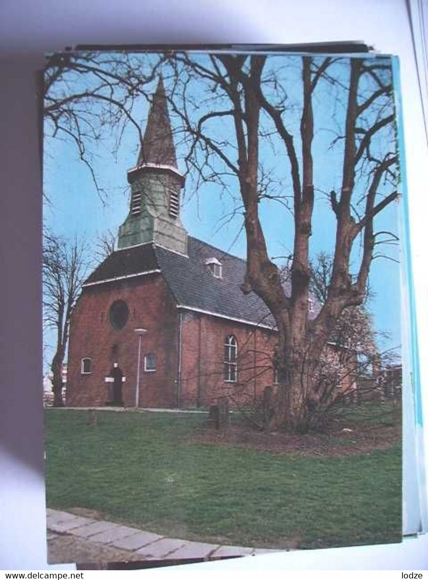 Nederland Holland Pays Bas Delfzijl Met Nederlands Hervormde Kerk Centrum - Delfzijl