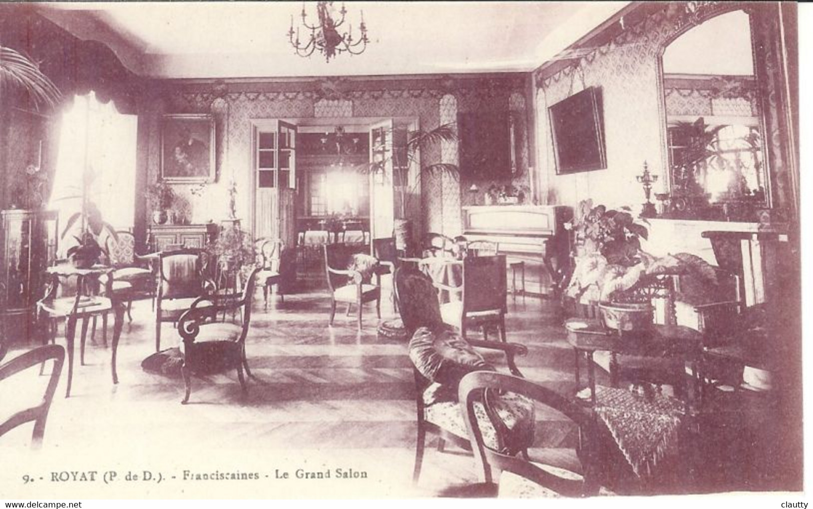 Cpa 63 Royat - Ordre Des Franciscaines , Le Grand Salon - Royat