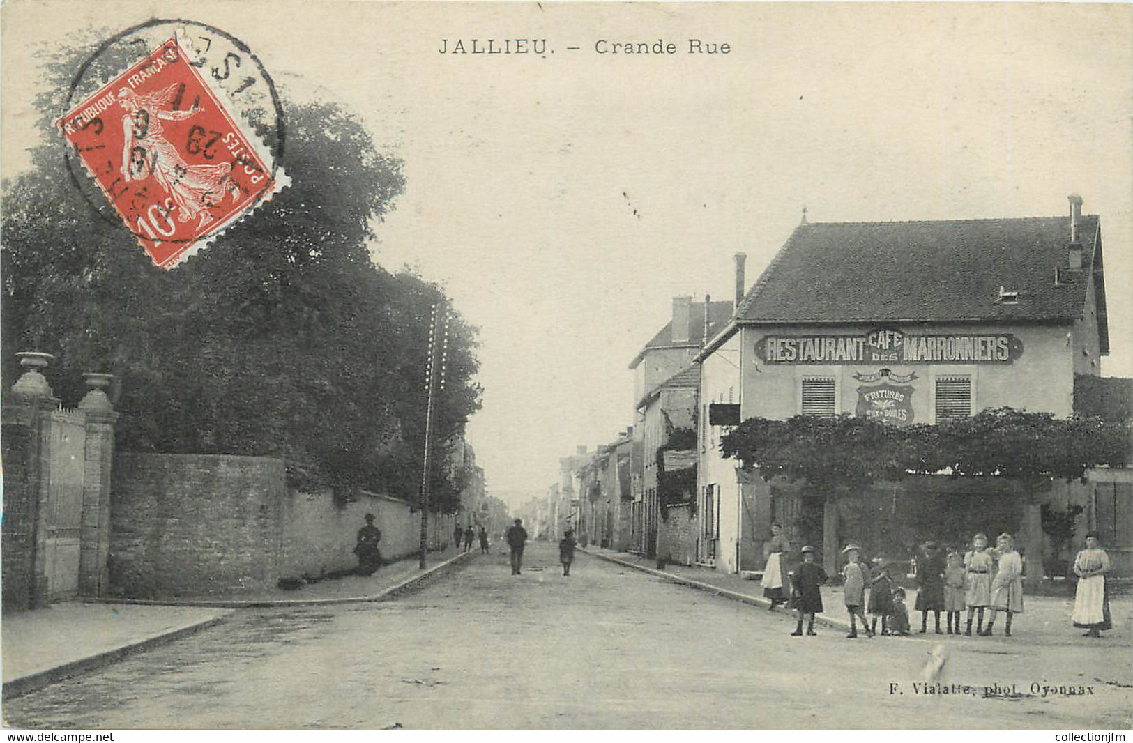 CPA FRANCE 38 " Jallieu, Grande Rue" - Jallieu