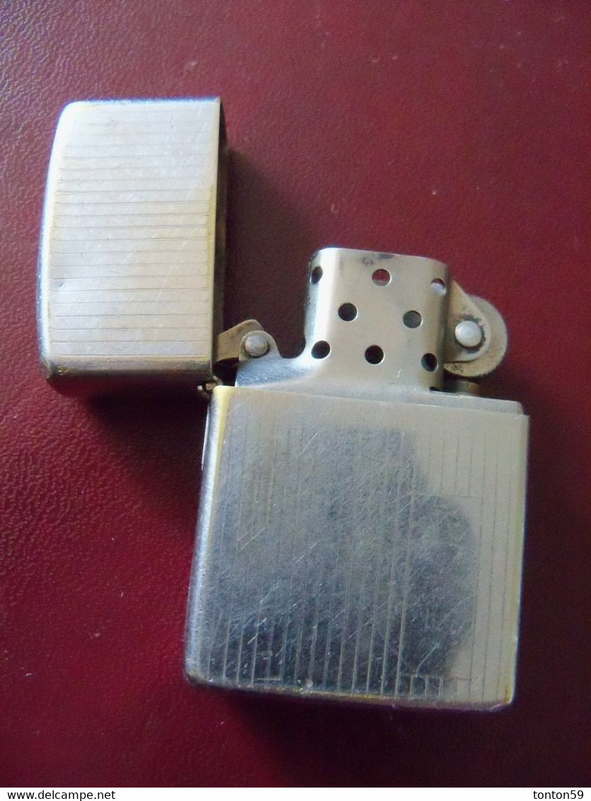 Ancien Briquet ZIPPO 1989 Strié .CODE: D V - Zippo