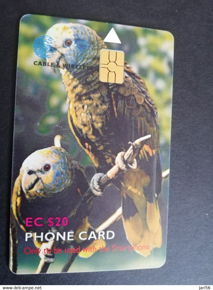 ST VINCENT & GRENADINES CHIPCARD   $20,- NATIONAL BIRD AMAZONIA     Fine Used Card  ** 5316** - St. Vincent & The Grenadines