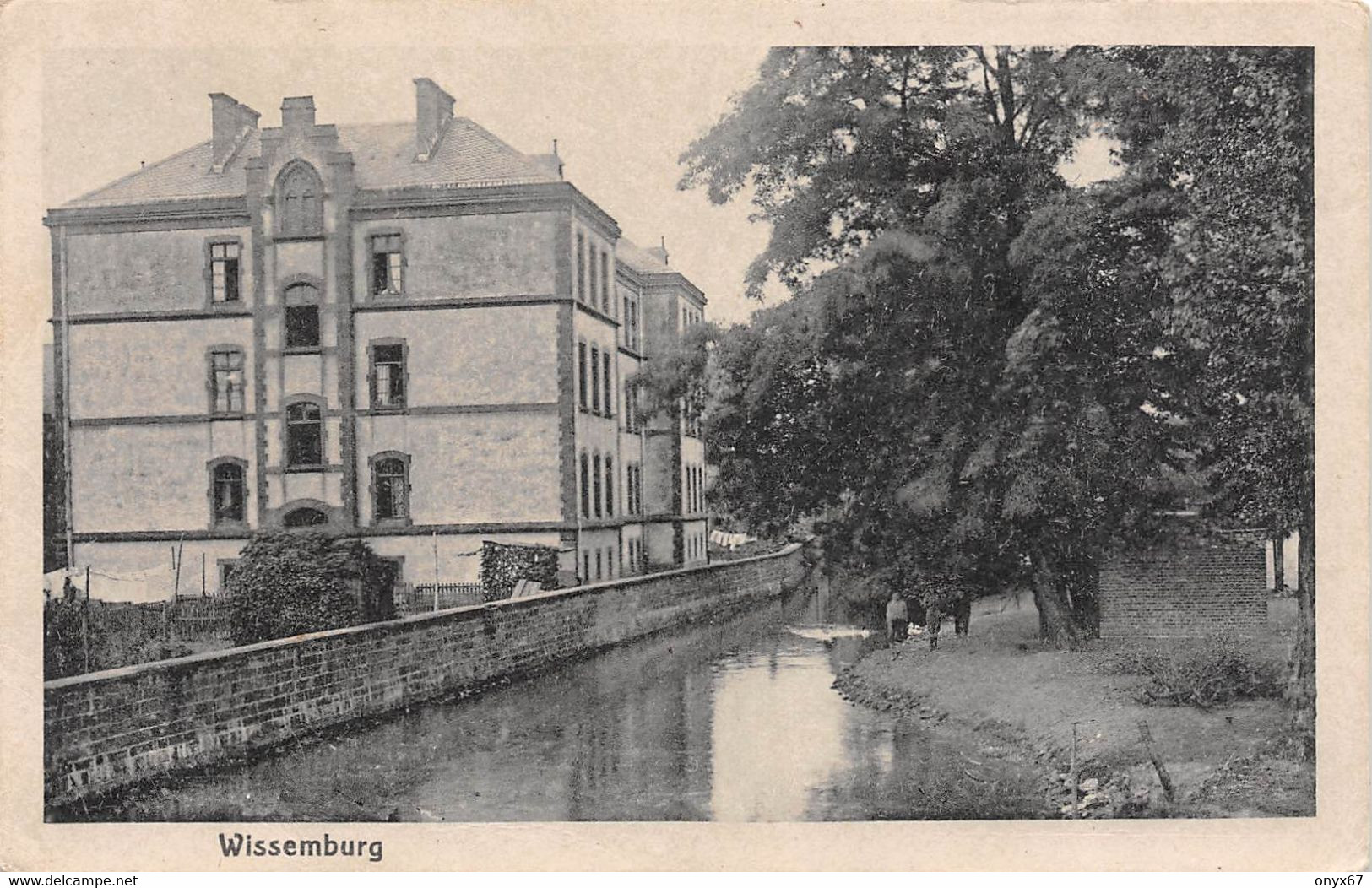 WEISSENBURG-WISSEMBOURG-67-Bas-Rhin-Kleiner Platz -Caserne - Kaserne - Militaire - - Wissembourg