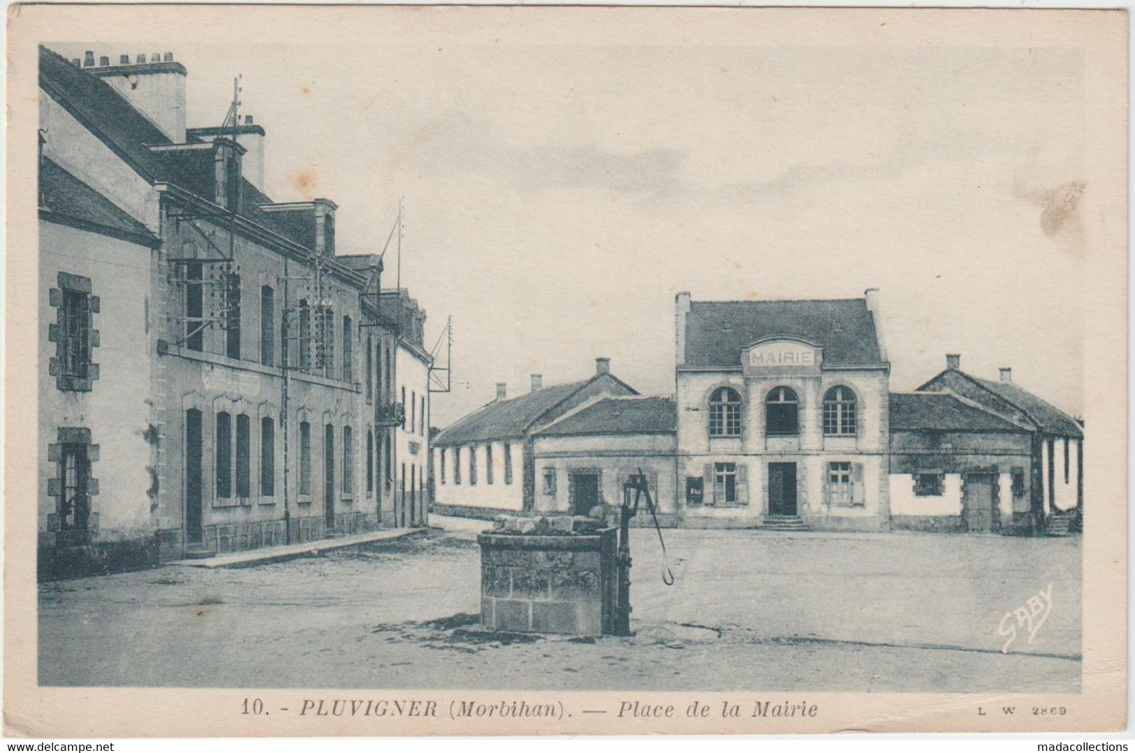 Pluvigner  (56 - Morbihan) Place De La Mairie - Pluvigner