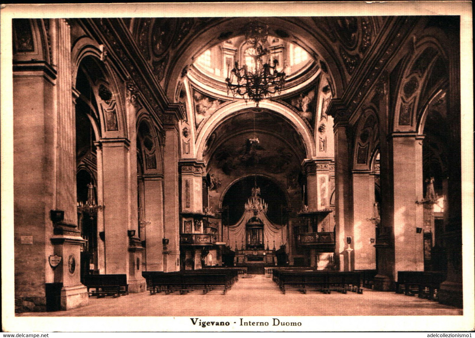 39940) CARTOLINA DI  VIGEVANO-INTERNO DUOMO-NUOVA - Vigevano