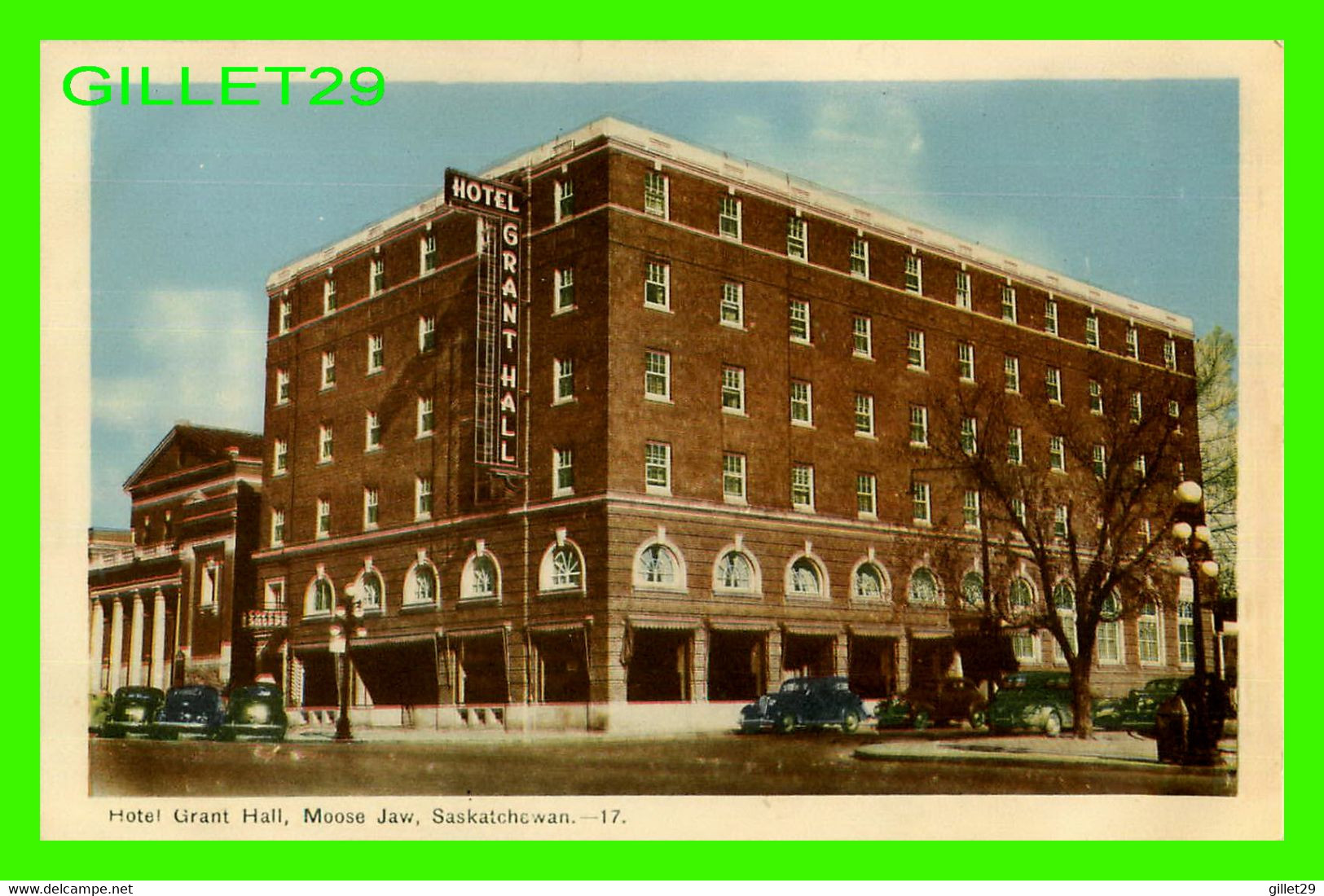 MOOSE JAW, SASKATCHEWAN - HOTEL GRAND HALL - ANIMATED WITH OLD CARS - PECO - - Autres & Non Classés