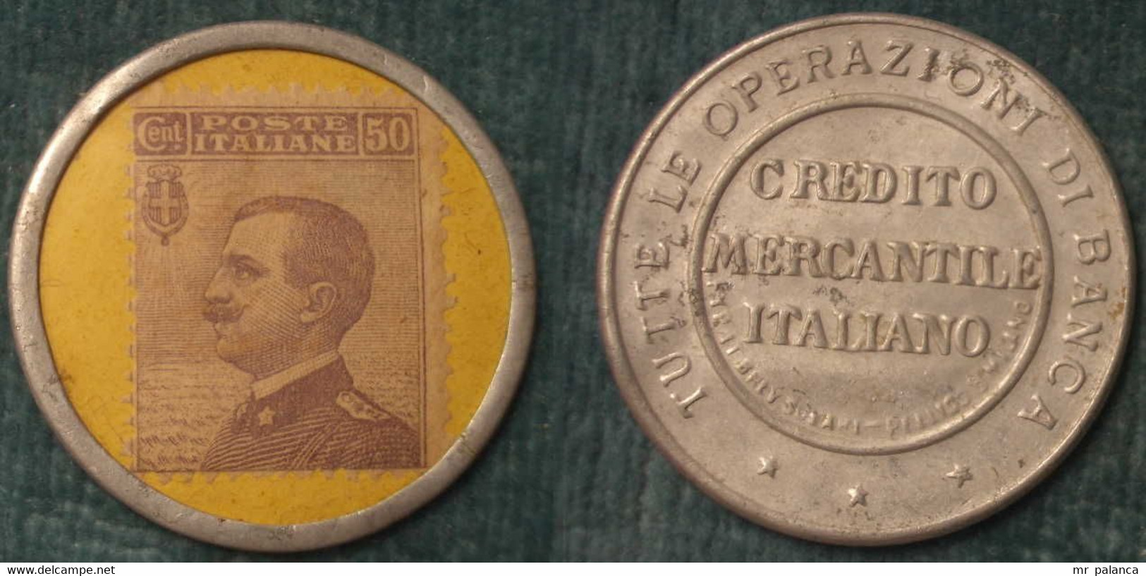 M_p> CURIOSITA' Gettone/token - Moneta Di Necessità Con Francobollo Da 50 Centesimi - CREDITO MERCANTILE ITALIANO - Monedas/ De Necesidad