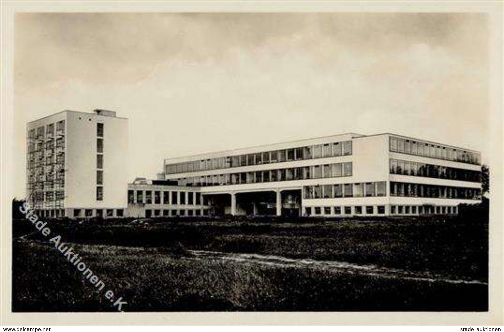 Bauhaus Dessau (o-4500) Neubau Nordostansicht Foto-Karte I-II - Andere & Zonder Classificatie