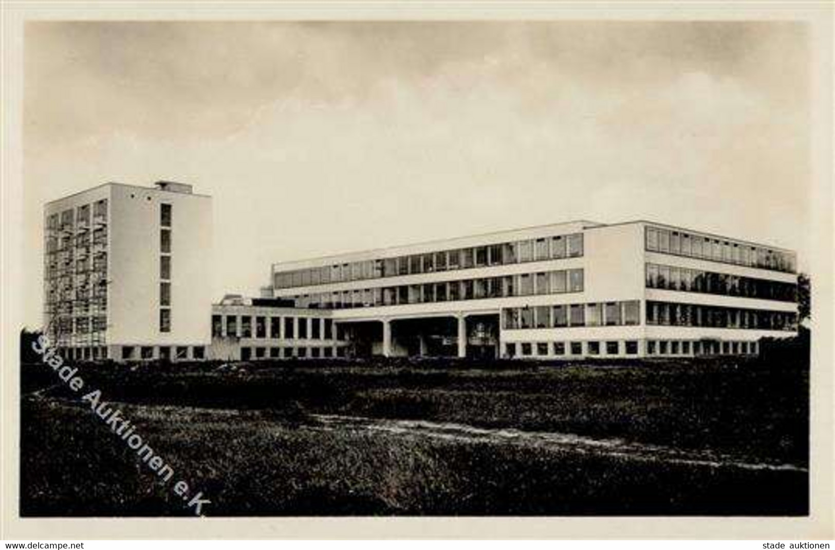 Bauhaus Dessau (o-4500) Neubau Nordostansicht Foto-Karte I-II - Sonstige & Ohne Zuordnung