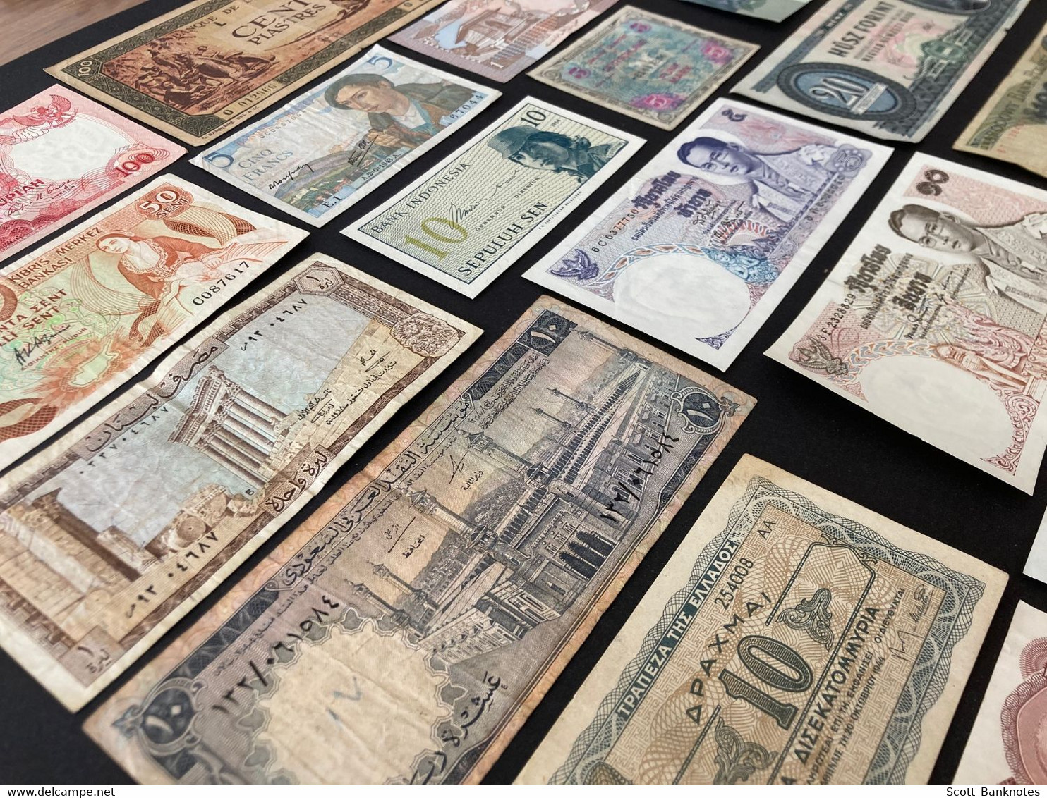 25 x World Banknotes including Saudi, France, Cyprus, Pakistan, Thai