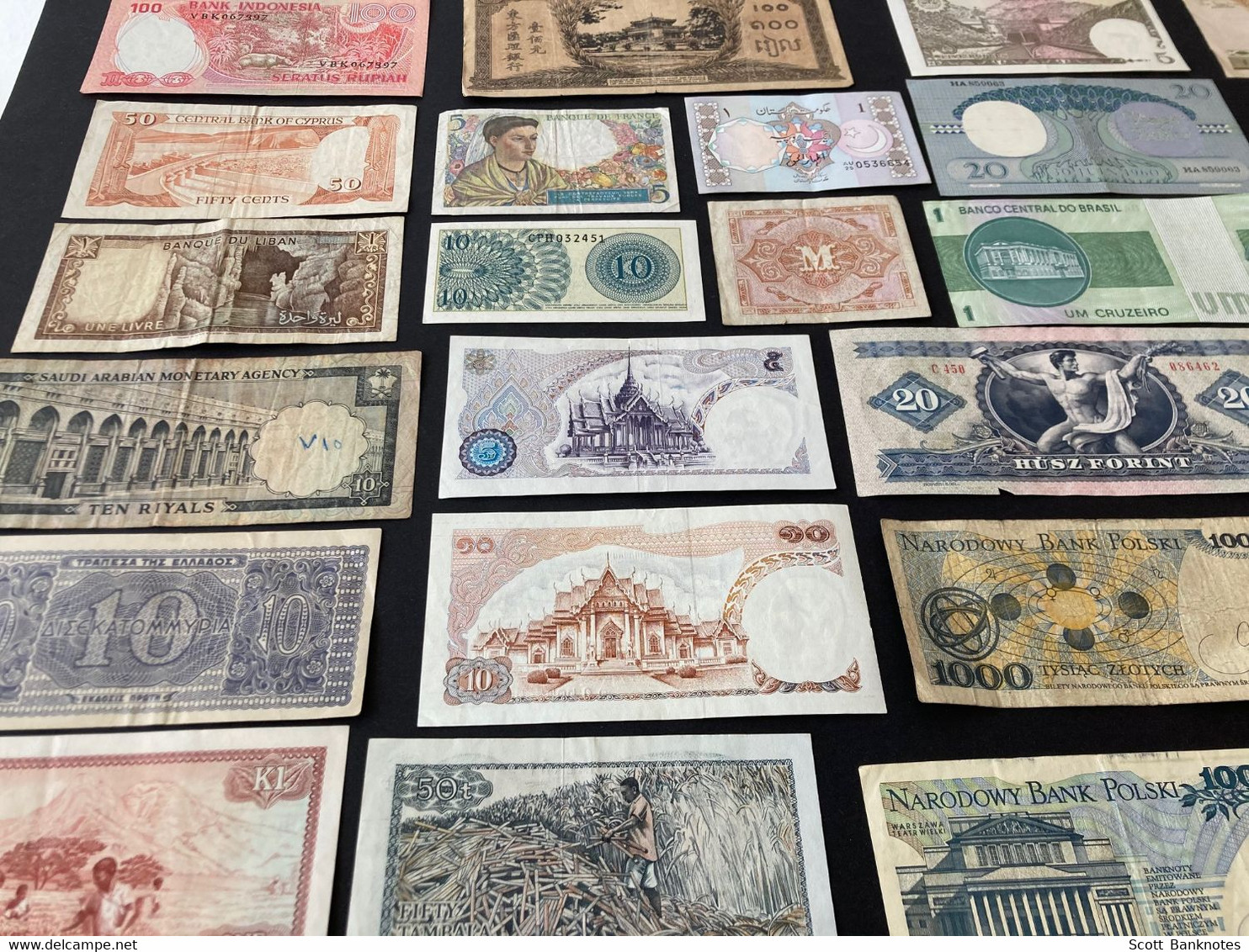 25 x World Banknotes including Saudi, France, Cyprus, Pakistan, Thai