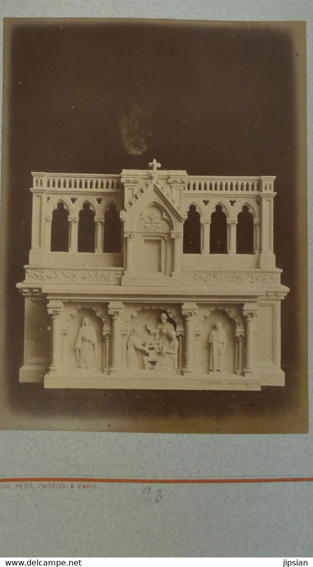 par Pierre Petit (1831- 1905) 29 photos albuminées 18 x 13 cm Architecture Religieuse éditée par Pairault Thézard --- GF