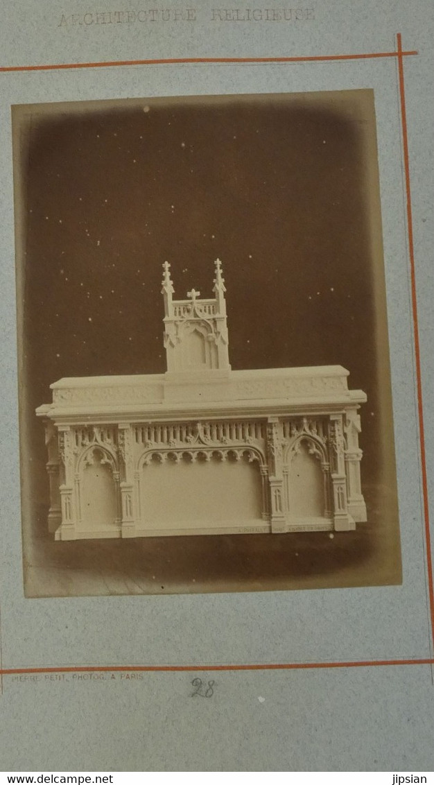 par Pierre Petit (1831- 1905) 29 photos albuminées 18 x 13 cm Architecture Religieuse éditée par Pairault Thézard --- GF