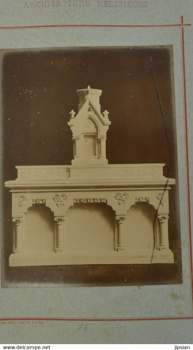 par Pierre Petit (1831- 1905) 29 photos albuminées 18 x 13 cm Architecture Religieuse éditée par Pairault Thézard --- GF