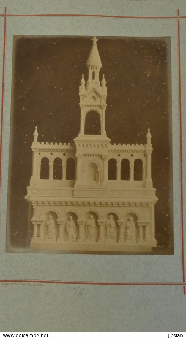 par Pierre Petit (1831- 1905) 29 photos albuminées 18 x 13 cm Architecture Religieuse éditée par Pairault Thézard --- GF