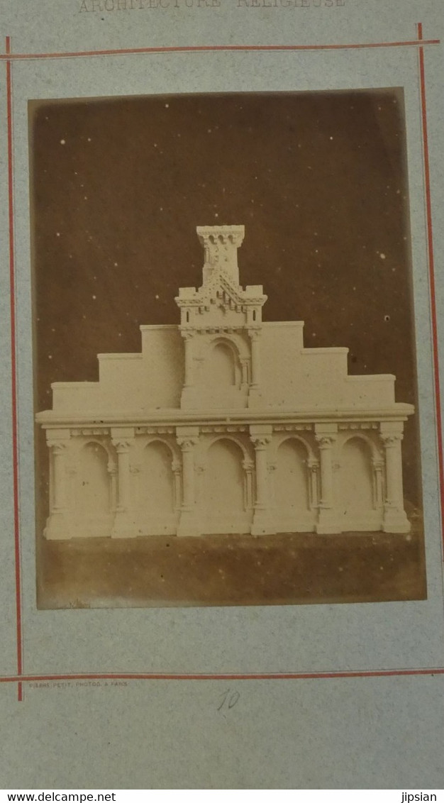 par Pierre Petit (1831- 1905) 29 photos albuminées 18 x 13 cm Architecture Religieuse éditée par Pairault Thézard --- GF