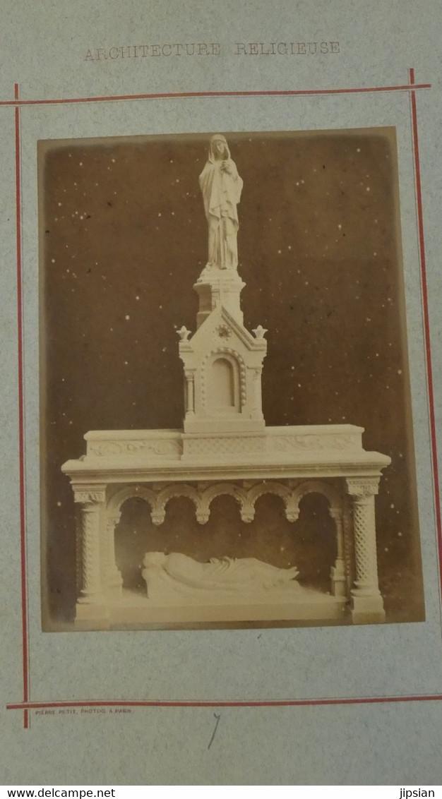 par Pierre Petit (1831- 1905) 29 photos albuminées 18 x 13 cm Architecture Religieuse éditée par Pairault Thézard --- GF