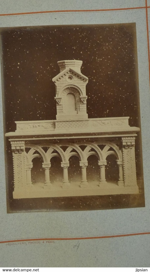 par Pierre Petit (1831- 1905) 29 photos albuminées 18 x 13 cm Architecture Religieuse éditée par Pairault Thézard --- GF