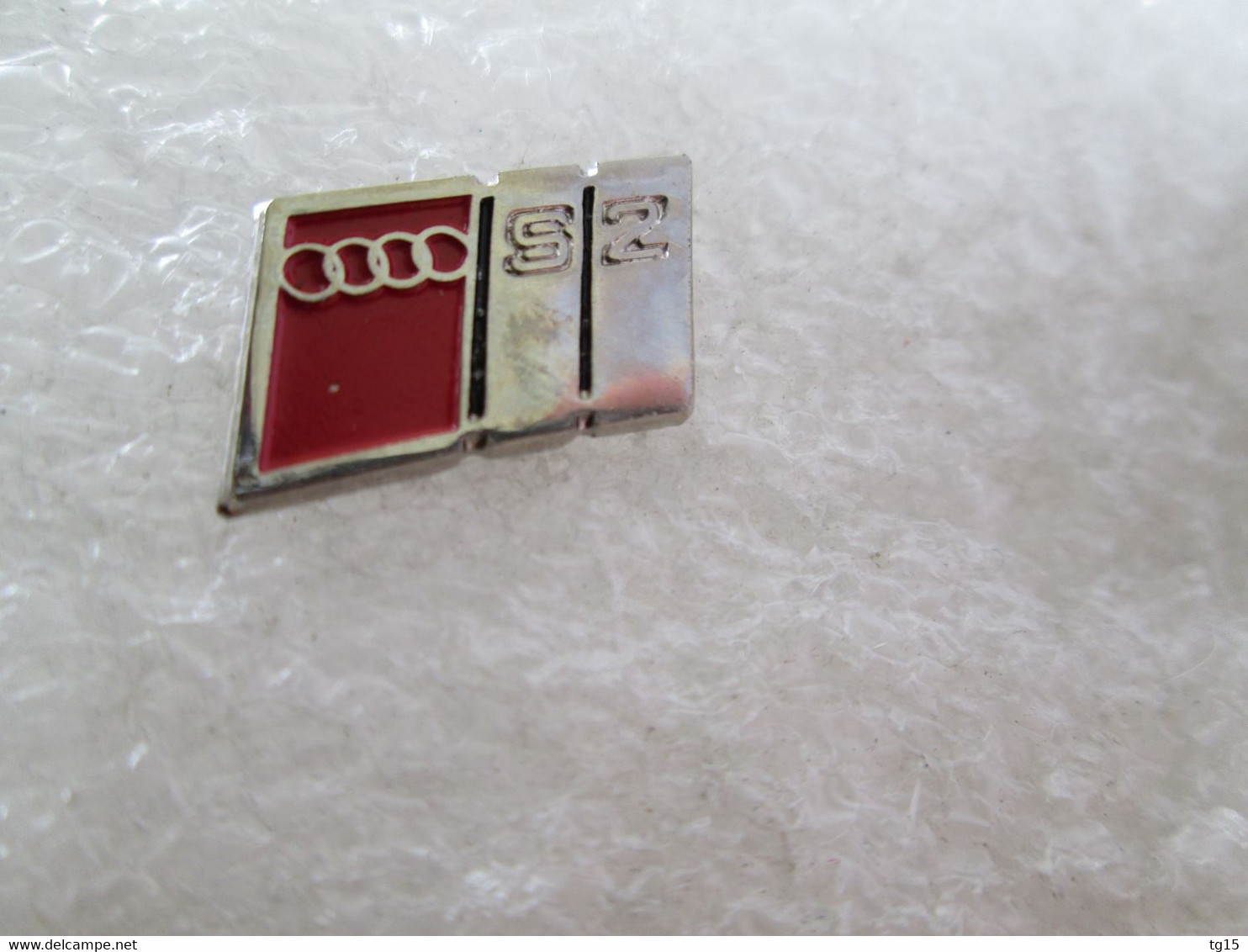 PIN'S   RARE     LOGO    AUDI   S 2 - Audi