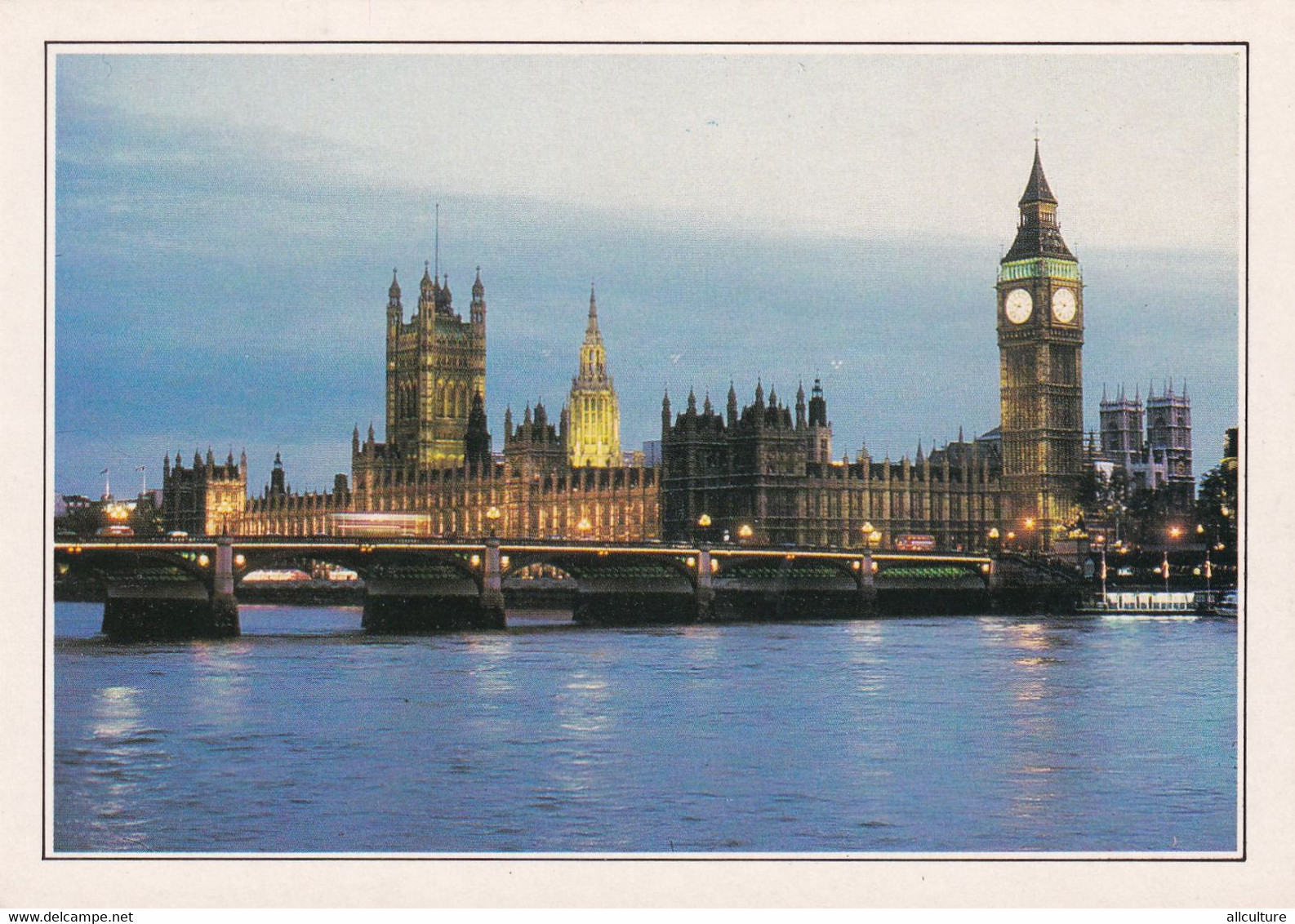 A4574 - Le Pont De Westminster, Le Parlement Et Big Ben, Beyond Westminster Bridge Victoria Tower London England - Westminster Abbey