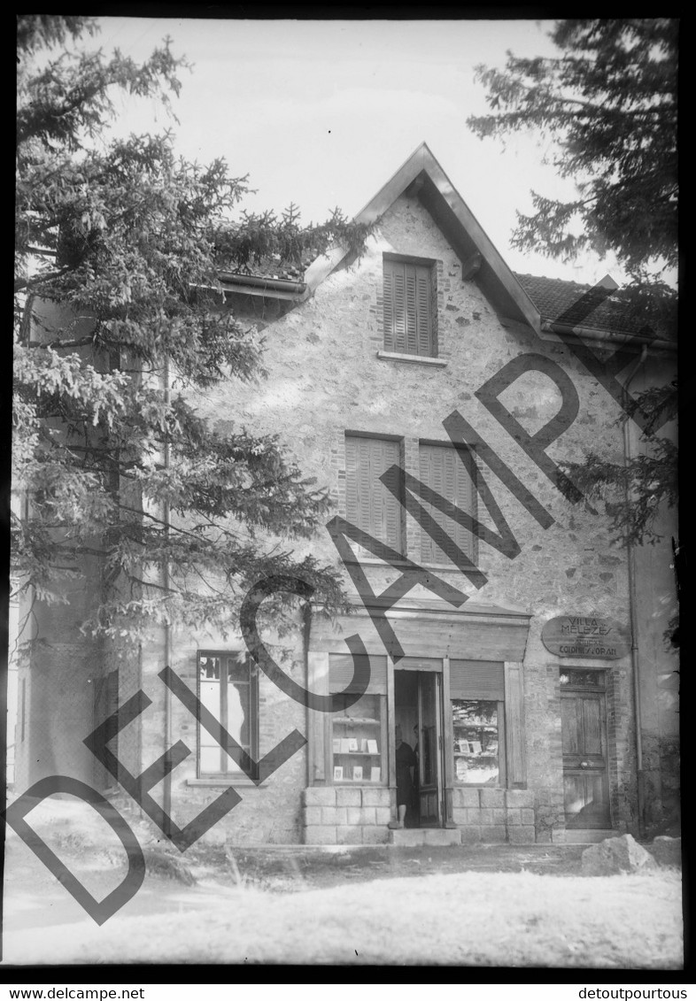 12 photographies négatif verre 13x18cm  LALOUVESC Ardèche manoir SAINT AUGUSTIN colonie ORAN villa Mélèzes curés