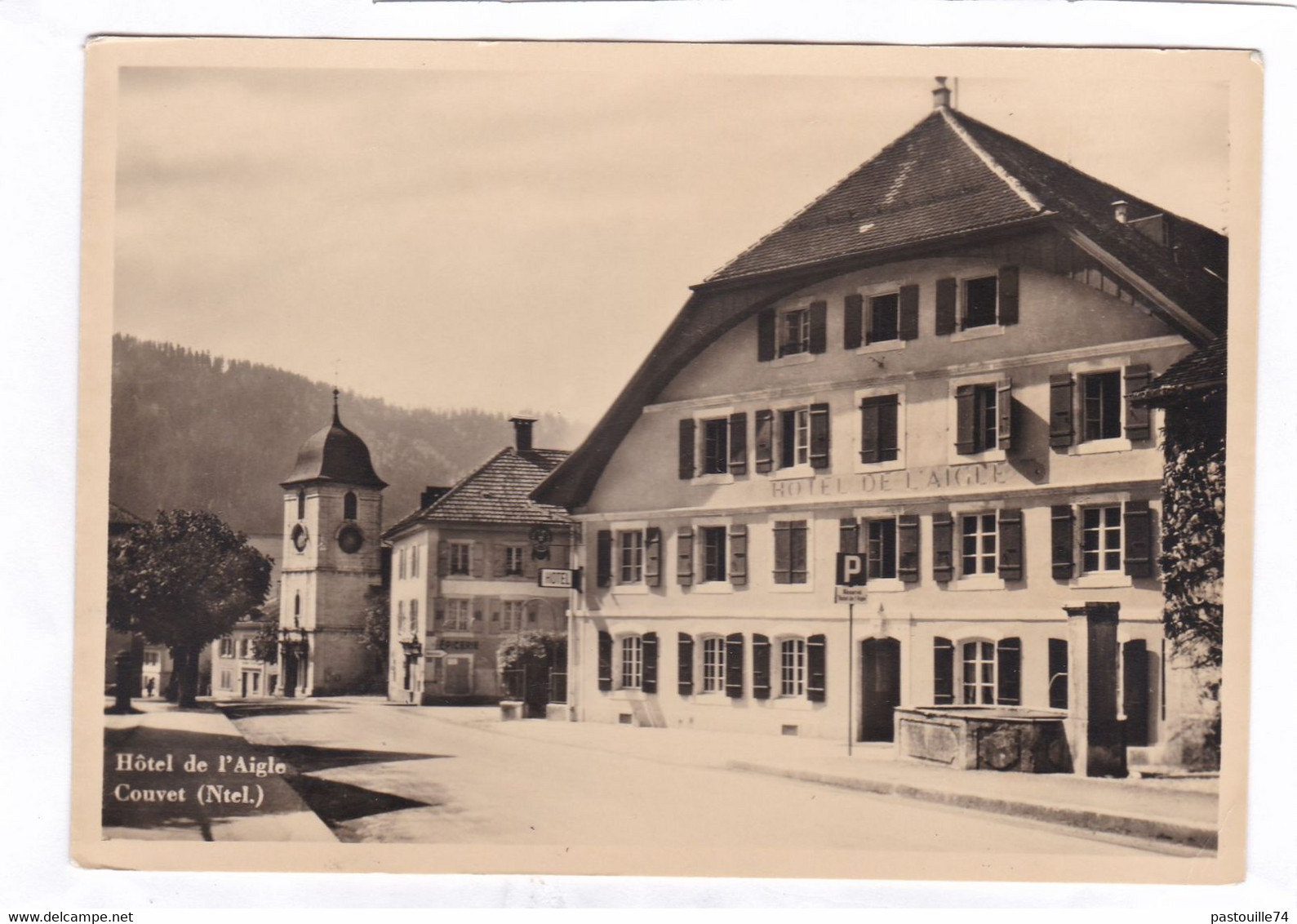 Carte Photo.  15 X 10,5  -  COUVET - Hôtel De L'Aigle - Couvet