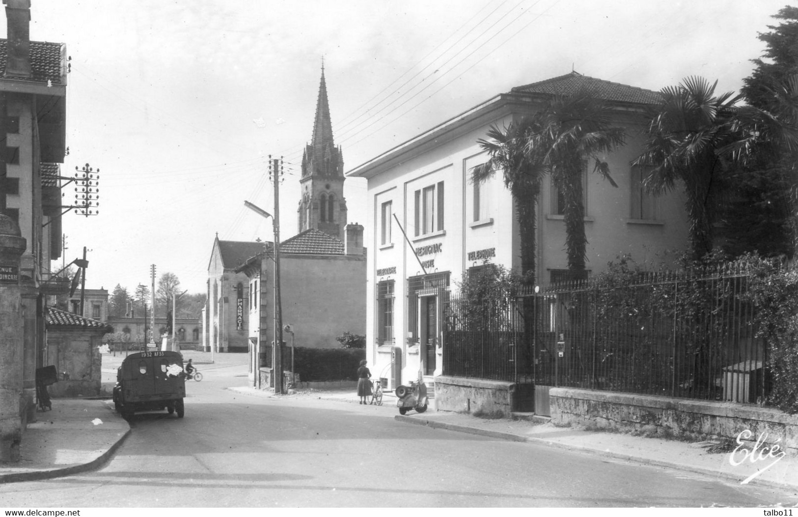 33 - Mérignac - Entrée Du Bourg - La Poste - Vespa - Merignac