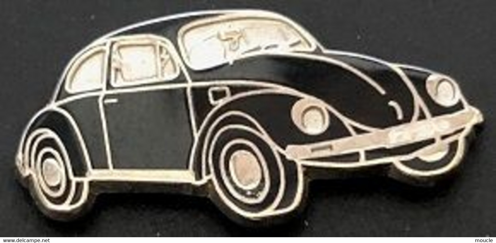 VW - VOITURE - CAR - AUTOMOBILE - COCCINELLE NOIRE - FOND GRIS - (3cm /1,5cm) -  VOLKSWAGEN -   (JAUNE) - Volkswagen