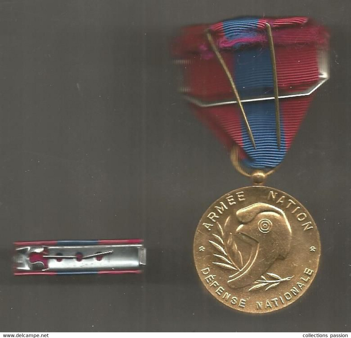 Médaille + Barrette De Rappel , GENDARMERIE NATIONALE , Défense Nationale  , 2 Scans, Frais Fr 2.15 E - France