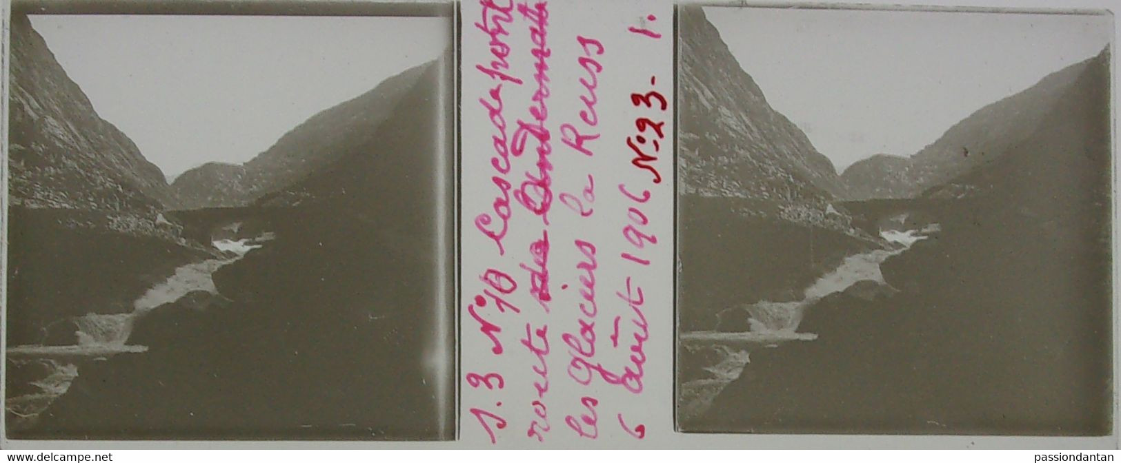 Plaque De Verre Stéréoscopique Positive - Suisse - Uri - Route D'Andermatt - Cascade Du Pont Et Les Glaciers - Plaques De Verre