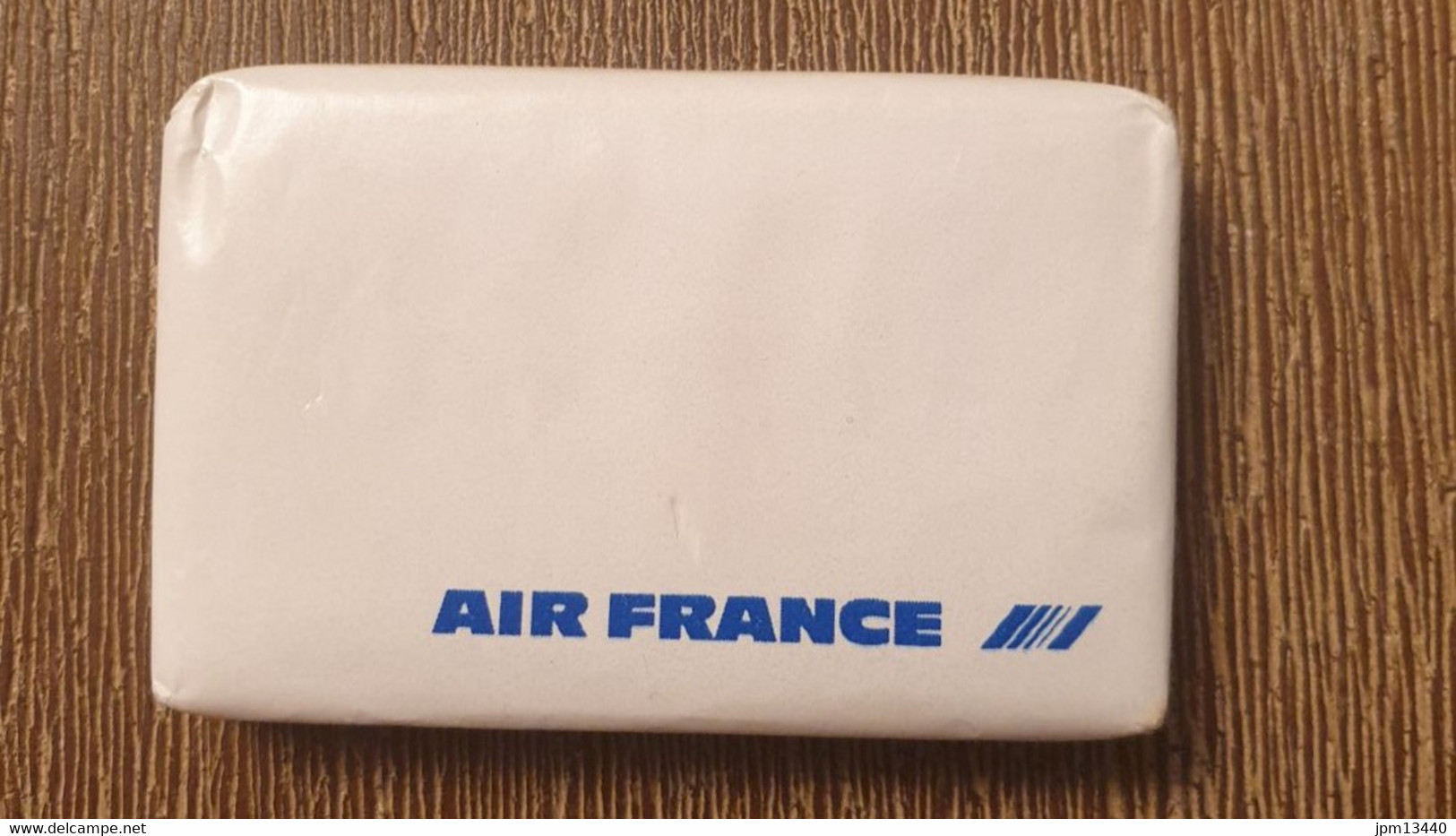 MINI SAVON PUBLICITAIRE AIR FRANCE - Produits De Beauté