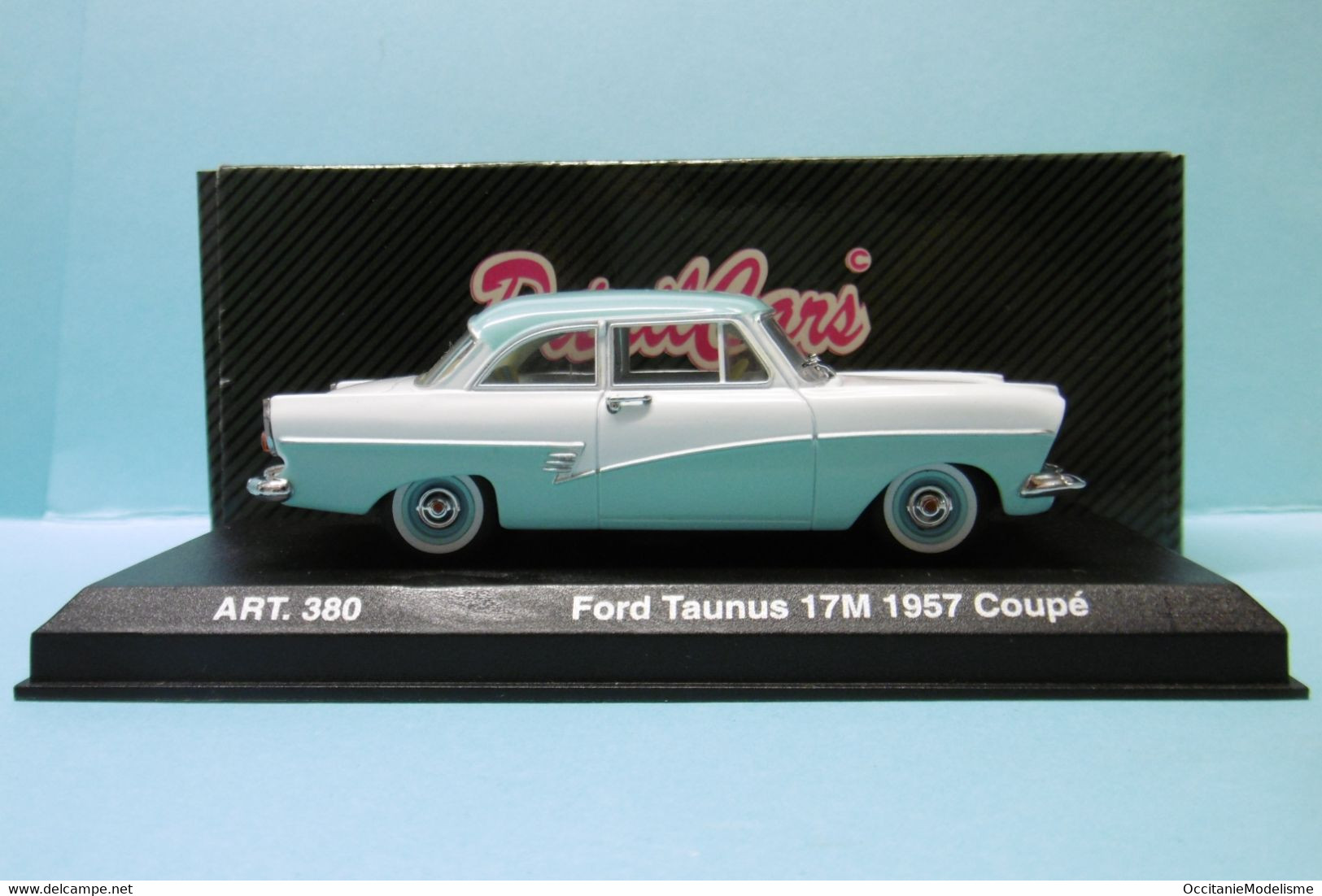 DetailCars - FORD TAUNUS 17M Coupé 1957 Blanc Et Bleu Ciel Réf. 380 BO 1/43 - DetailCars