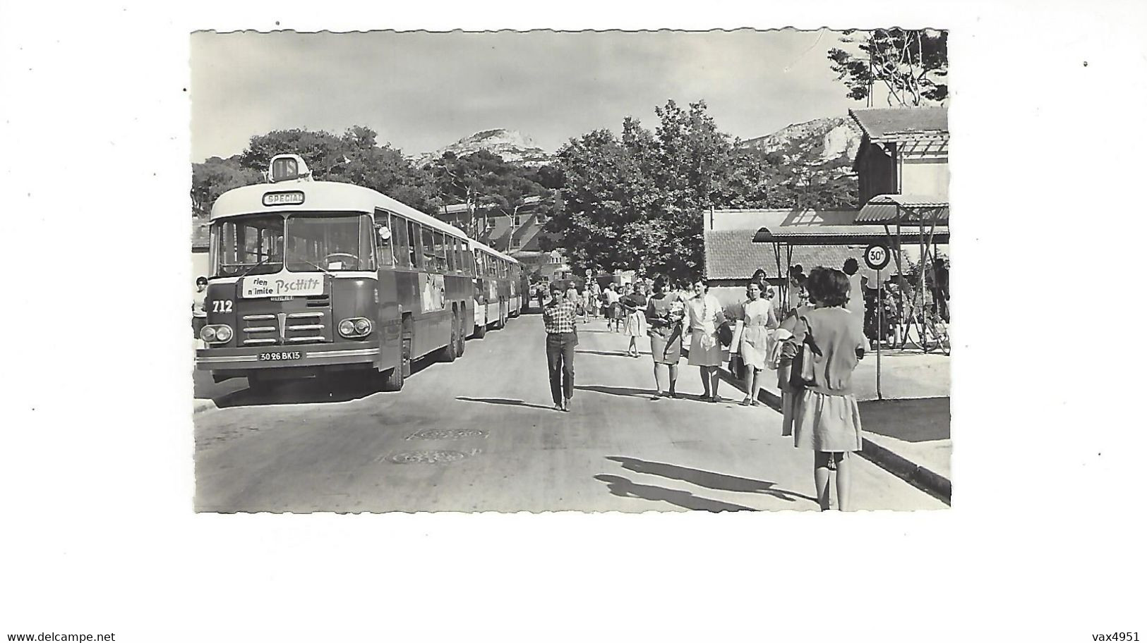 MARSEILLE   LYCEE PILOTE MARSEILLEVEYRE   LA SORTIE A 17 H   BUS      **** RARE A  SAISIR *** - Ohne Zuordnung