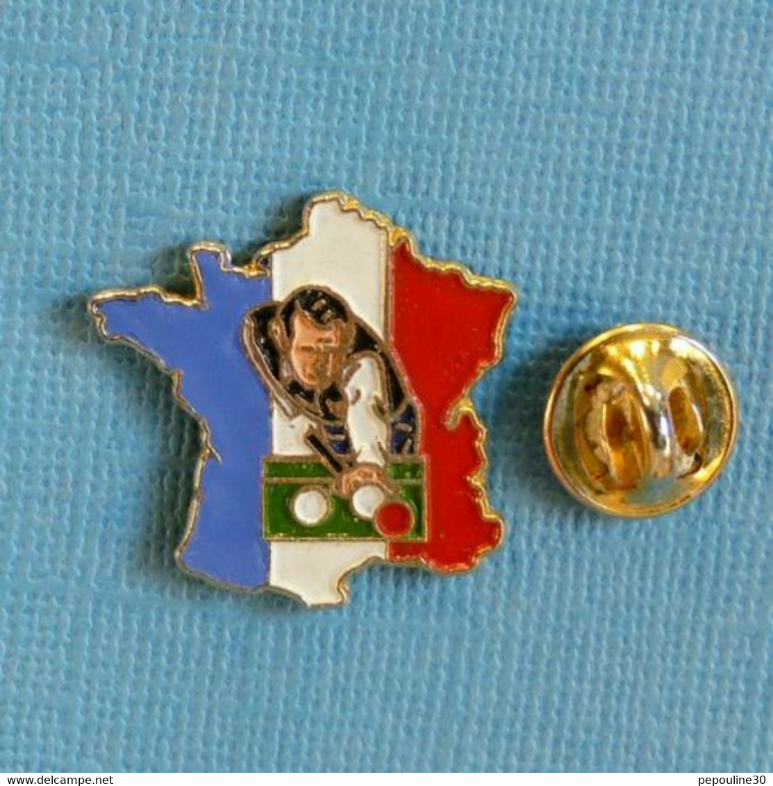 1 PIN'S //  ** TERRITOIRE TRICOLORE / CHAMPIONNAT DE FRANCE / BILLARD CARAMBOLE ** . (Kandin & Fils) - Billares