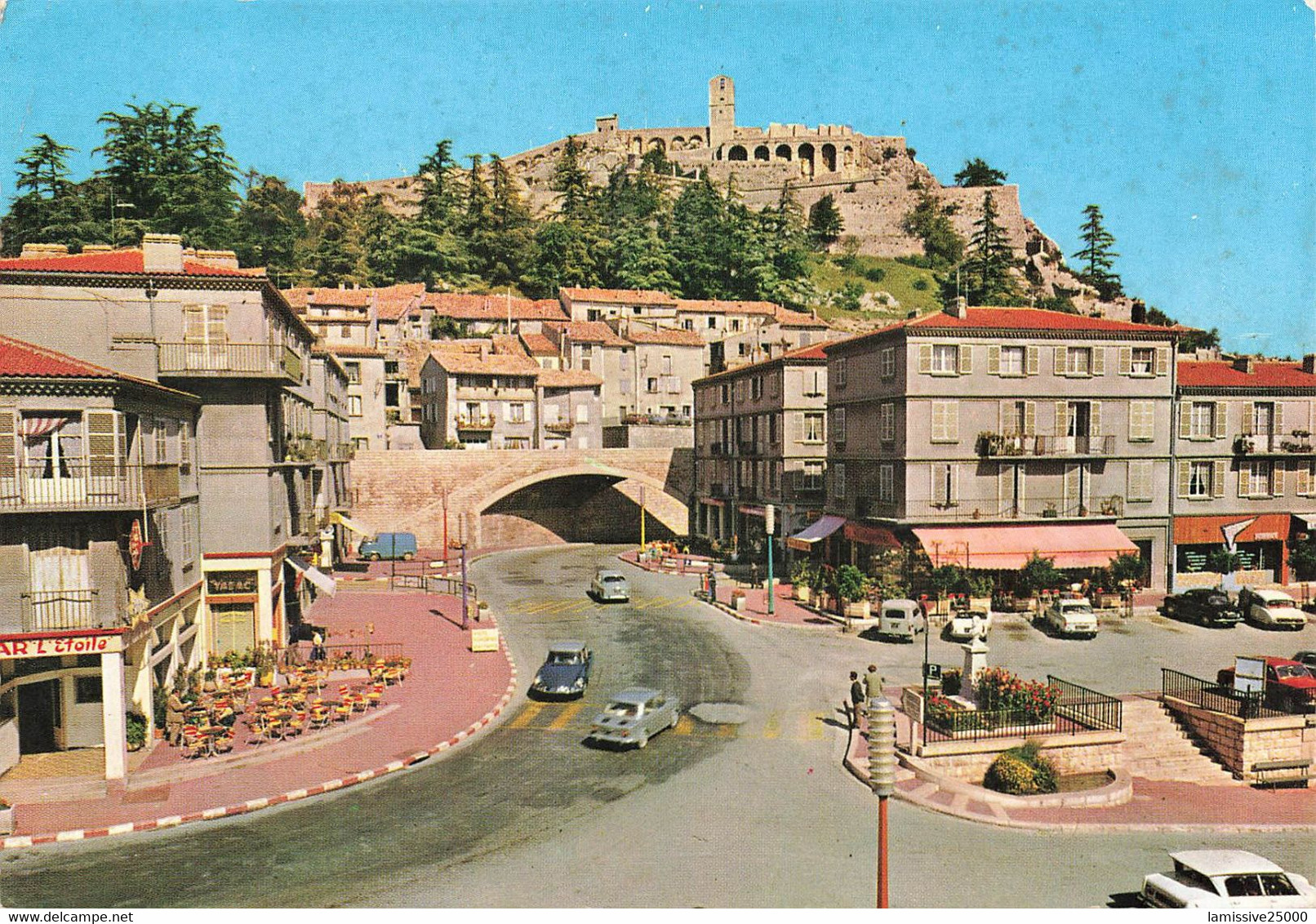 04 Sisteron Le Tunnel La Citadelle Voiture Automobile DS Citroen - Sisteron