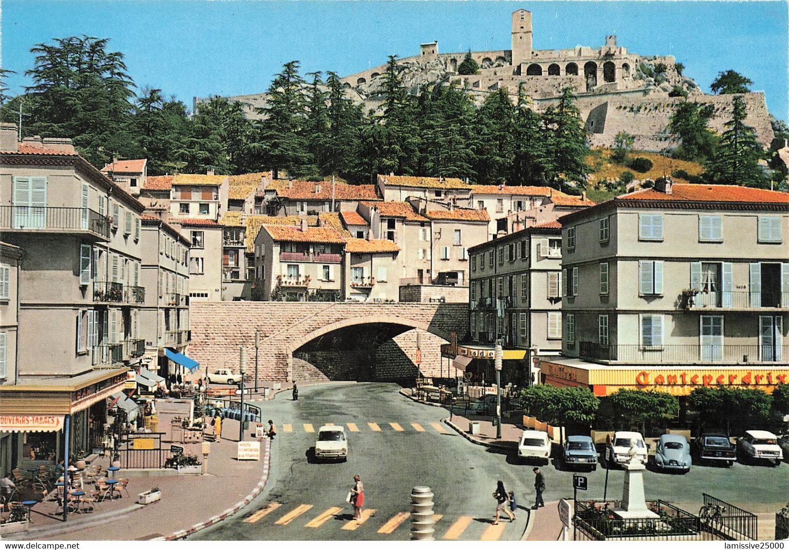 04 Sisteron Le Tunnel La Citadelle Voiture Automobile - Sisteron