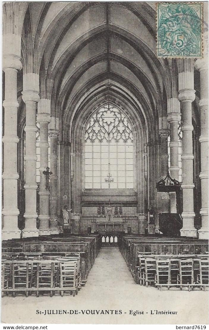 44  Saint Julien De  Vouvantes  - Interieur De L'eglise - Saint Julien De Vouvantes