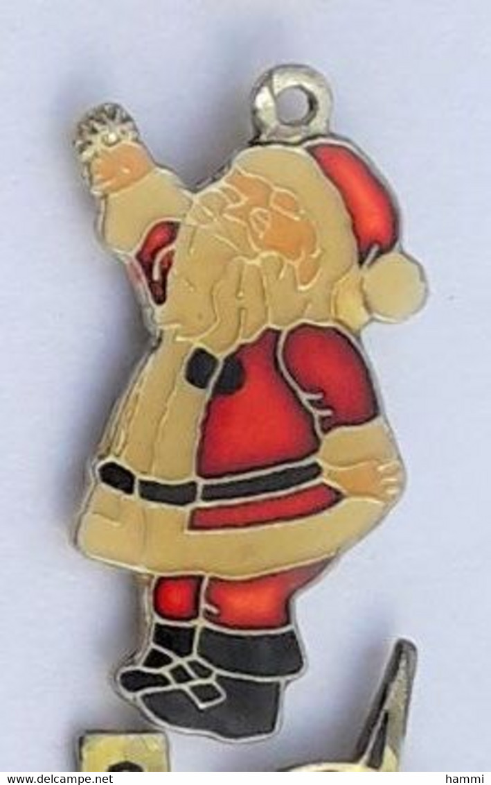 R49 Pin's PERE NOEL Christmas En Pin's Pendentif Achat Immédiat - Noël