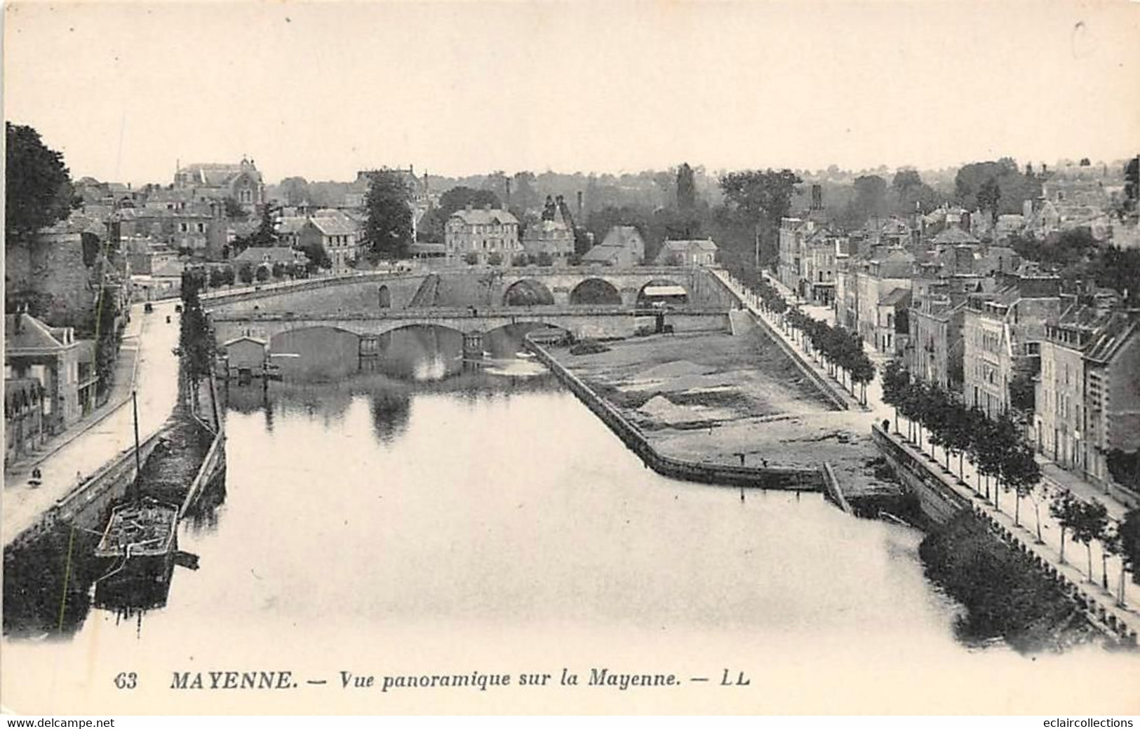 Mayenne      53       Mayenne.  Vue Panoramique Sur La Mayenne      ( Voir Scan) - Mayenne