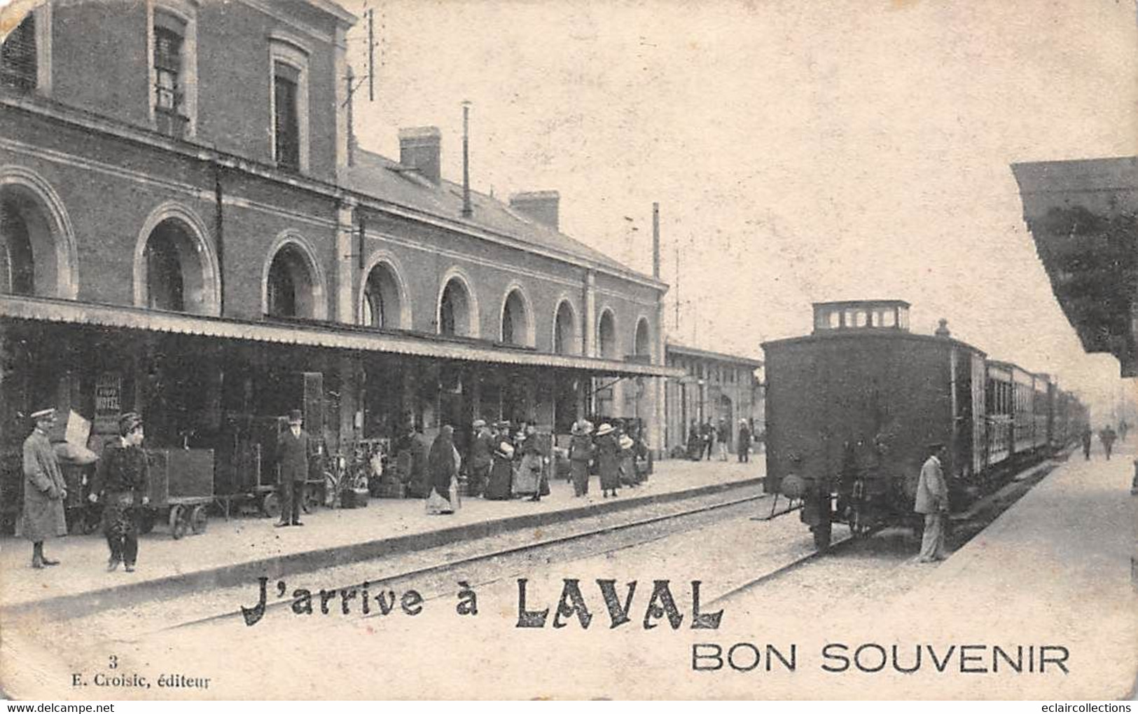 Laval      53        J'arrive De Laval   Intérieur De La Gare      ( Voir Scan) - Laval