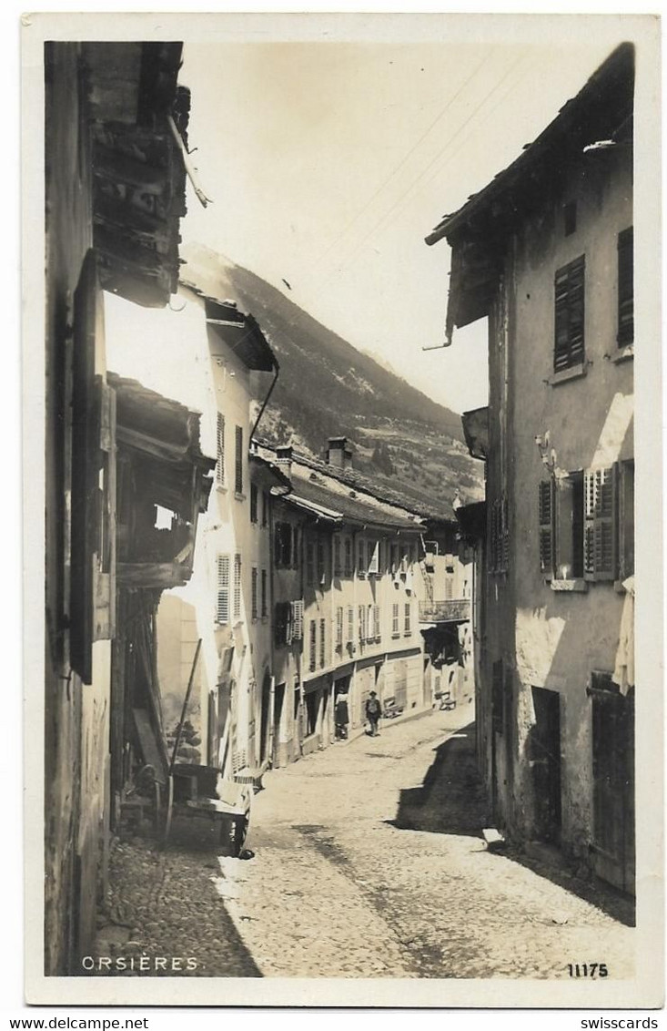 ORSIÈRES: Ruelle Pavée En Village ~1920 - Orsières