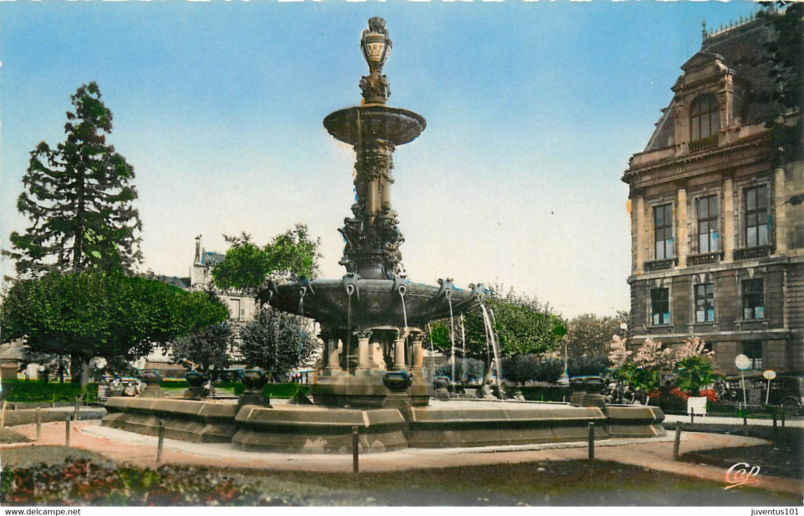 CPSM Limoges-Fontaine De L'hôtel De Ville     L540 - Limoges