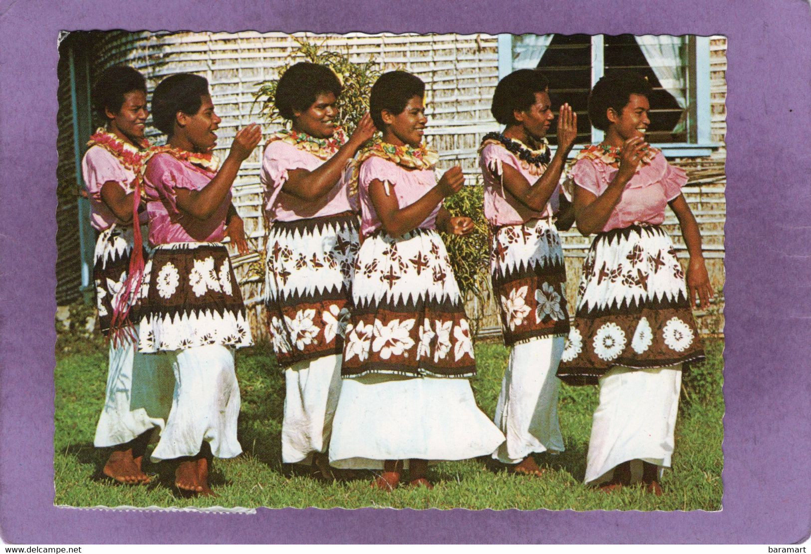 FIDJI FIJIAN MEKE There Are Many Types Of Meke (dance) Performed By Women Il Existe De Nombreux Types De Meke (danse) - Fidji