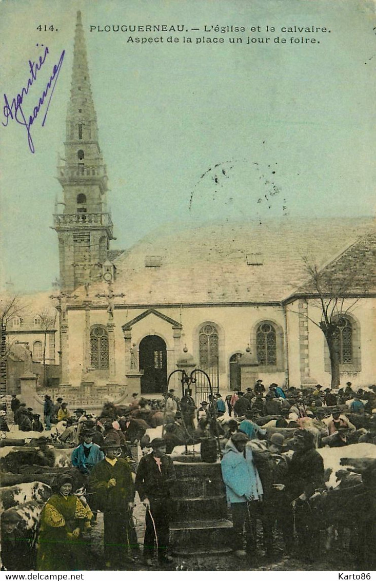 Plouguerneau * L'église Et Le Calvaire * Aspect De La Place Un Jour De Foire * Marché Aux Bestiaux Marchands - Plouguerneau