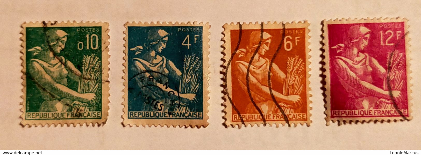 561/TIM - 4 Timbres Moissonneuse - 1 Préoblitéré - 3 Oblitérés - 1957-1959 Moissonneuse