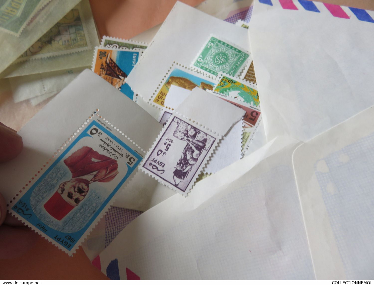Un Lot De Timbres Neufs,,j'ai Pas Vraiment Ouvert Les Pochettes ,surtout Etranger ,pays Divers - Lots & Kiloware (mixtures) - Max. 999 Stamps